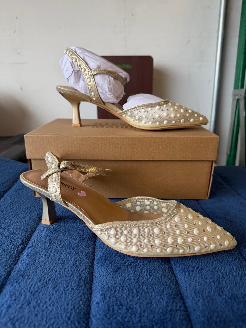 Steve Madden JFINLEE Girl’s Gold Pearl-Embellished Slingback Kitten Heels Sandal